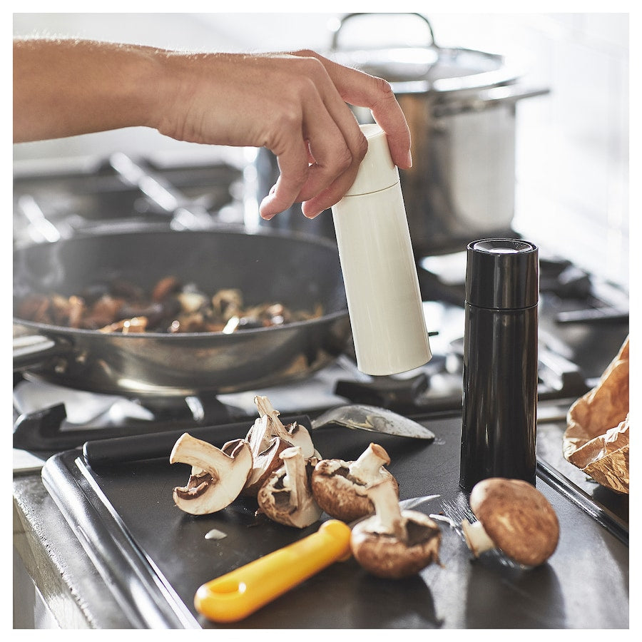 IKEA: BARNASINNE Spice Mill – Black/White, 14 cm