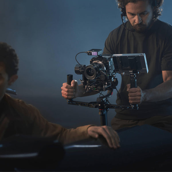 DJI RS 4 Pro – High-End Filmmaking Stabilizer